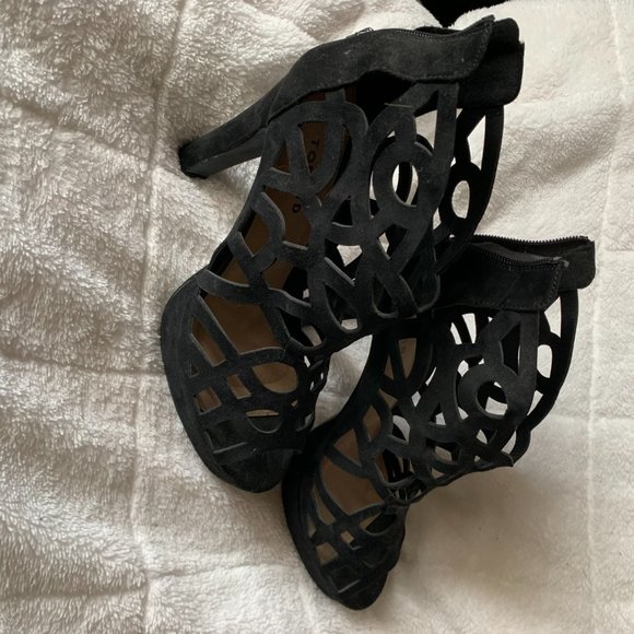 Black Platform Laser Cut Heels 10W - Picture 3 of 6